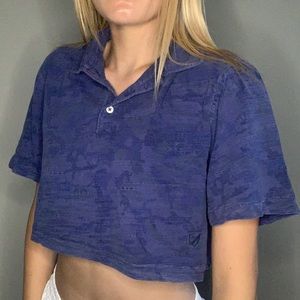 CROPPED NAVY BLUE CAMO POLO SHIRT